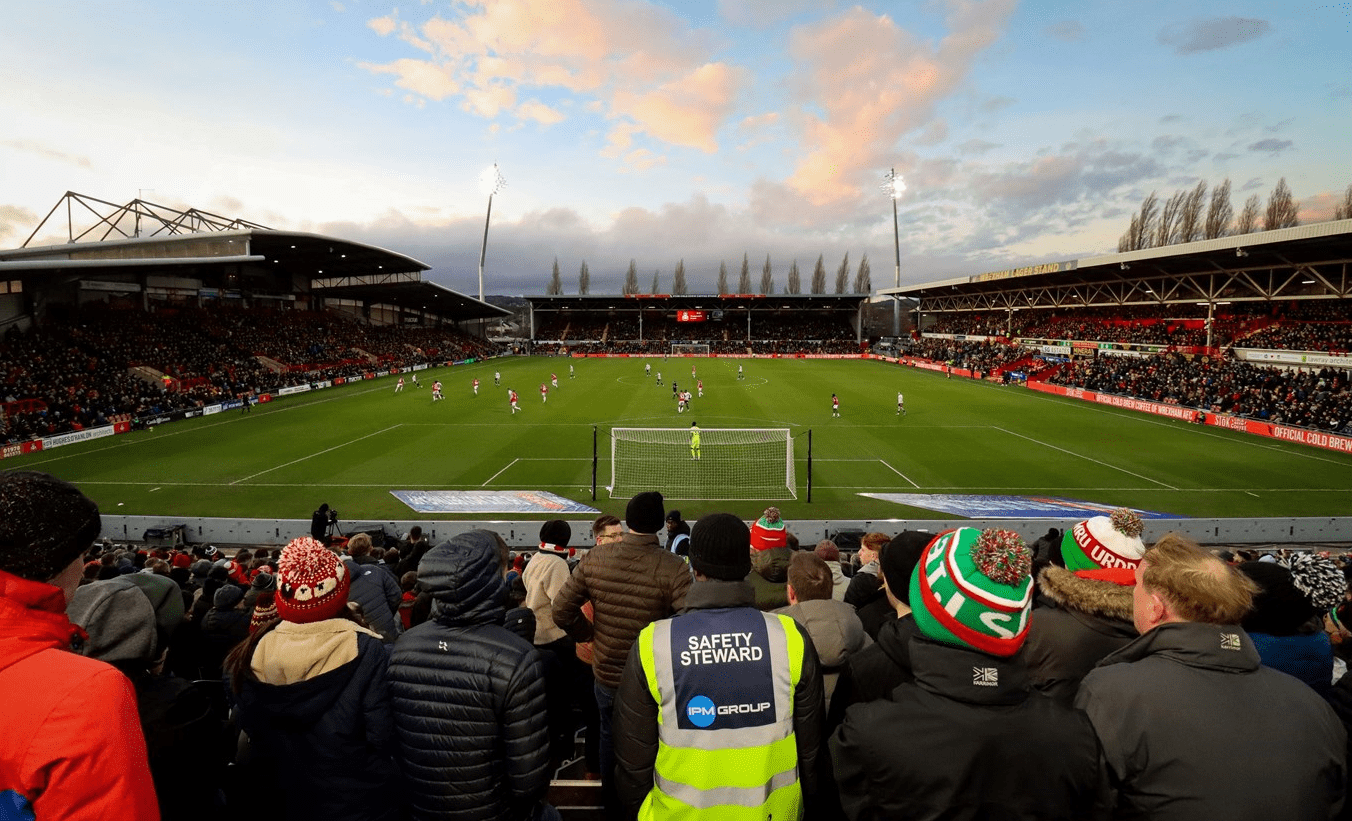 Prve nesuglasice u Velsu – Navijači Reksama skeptični oko planova koje imaju Rejnolds i Mekelheni