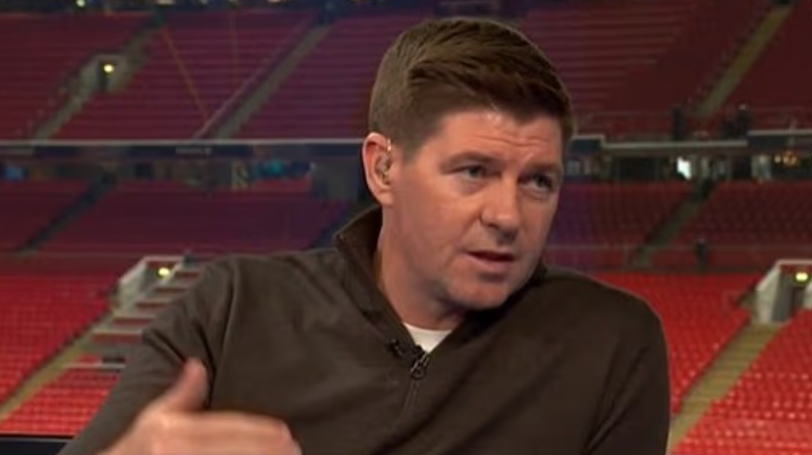 Džerard kaže da ovo „nije kriza“, i dalje bira Salaha, dok je Kerkez – „kriminalan“?!