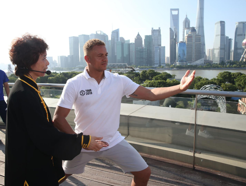 Igrao sa Kristijanom Ronaldom i Vidićem, osvojio brdo trofeja, a onda – proglasio bankrot!