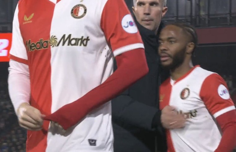 Sterling debitovao, da li je vreme za povlačenje iz ozbiljnog fudbala?